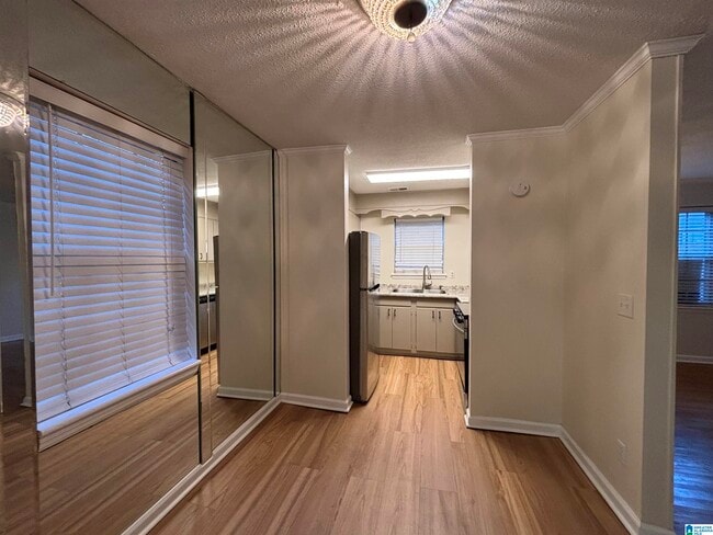 Building Photo - 2053 Montreat Cir