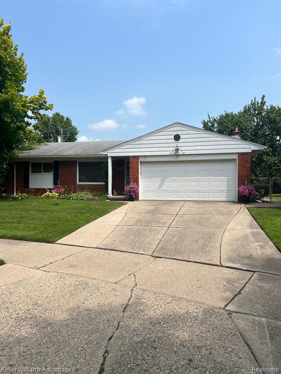Foto principal - 37504 Howell St