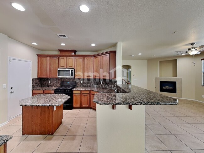 Foto del edificio - 7228 Childers Ave