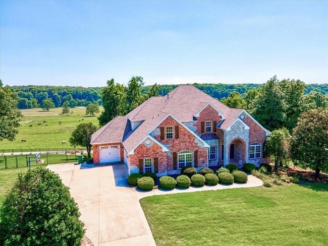 Building Photo - 7135 Sunset Ridge Cir