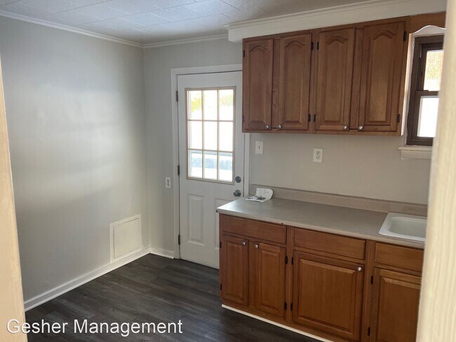 Building Photo - 2 br, 1 bath House - 1309 Coronado Rd