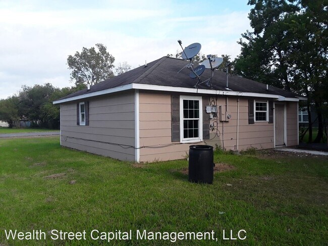 Building Photo - 2 br, 1 bath House - 1302 14th St