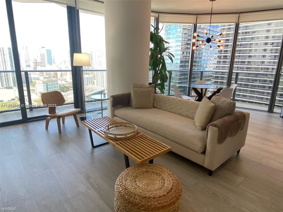 Primary Photo - 2 br, 2 bath Condo - 55 SW 9th St Apt 3001