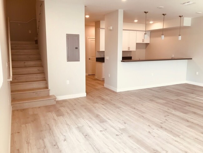 Foto del edificio - 14828 Rayen St
