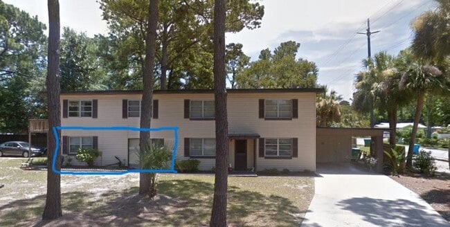 Building Photo - 303 3rd St