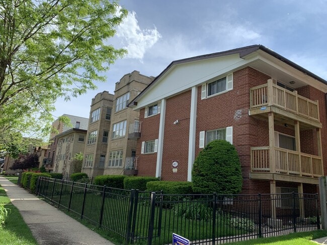 Building Photo - 417 S Kenilworth Ave