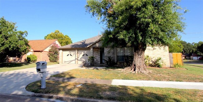 Foto del edificio - 935 Valley Ranch Dr