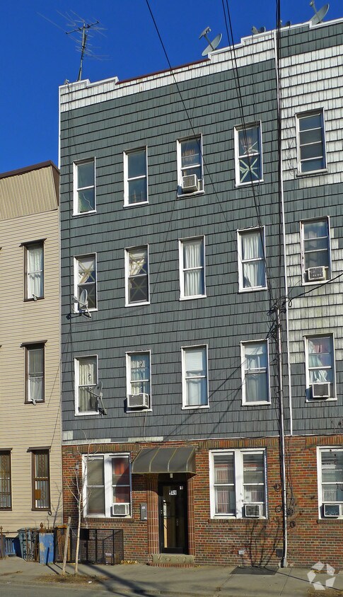 Building Photo - 949-959 Metropolitan Ave