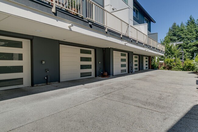 Foto del edificio - 4063 NE 50th St