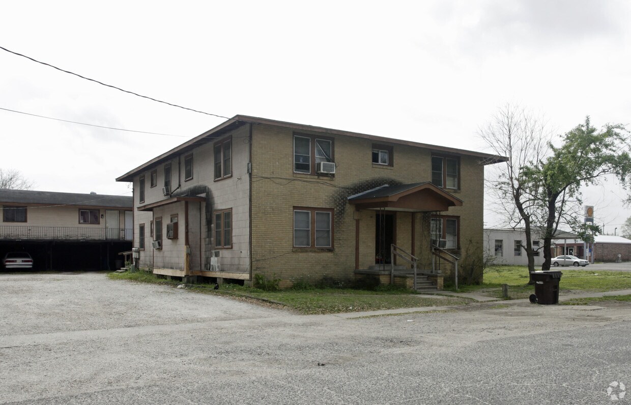 711 Houmas St, Donaldsonville, LA 70346 Apartments in Donaldsonville