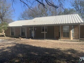 Building Photo - 2030 Milrany Ln