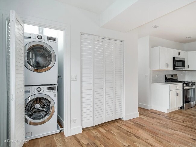 Photo - 3016 W 40th St Apartment