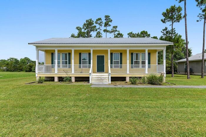 Primary Photo - Beautiful 3/2 House in Bay St. Louis, MS