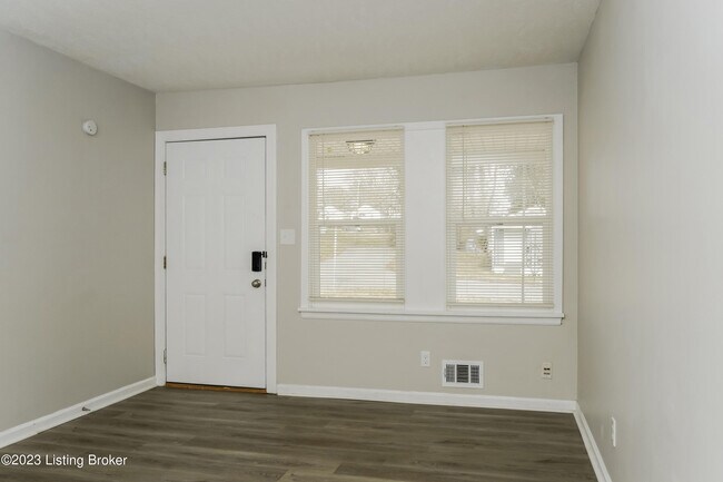Building Photo - 1536 Haskin Ave