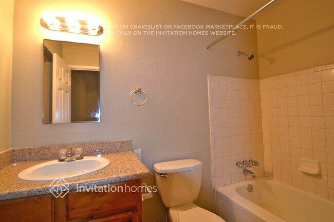 Foto del edificio - 5243 W Lewis Ave