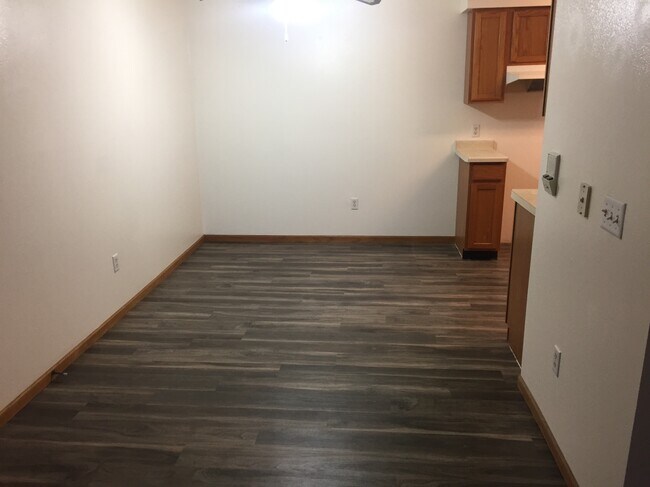 Foto del edificio - 517 Trail Side Dr