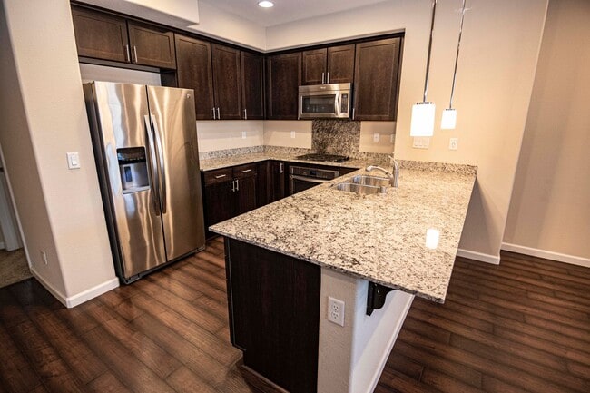 Building Photo - 1471 Mercado Way