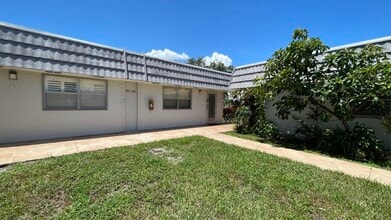 Building Photo - 166 Valencia Dr