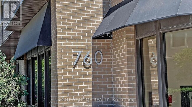 Photo du bâtiment - 760 Sheppard Ave W