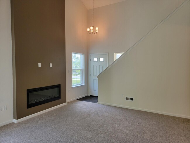Foto del edificio - 30 Rollins Ln