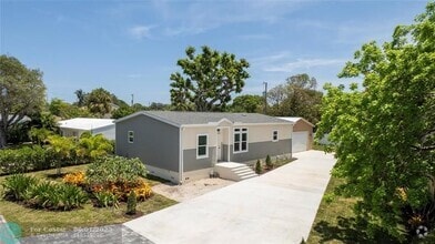 Building Photo - 1757 12th Ct N