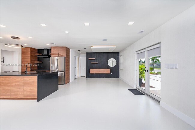 Building Photo - 9431 SW 62nd St