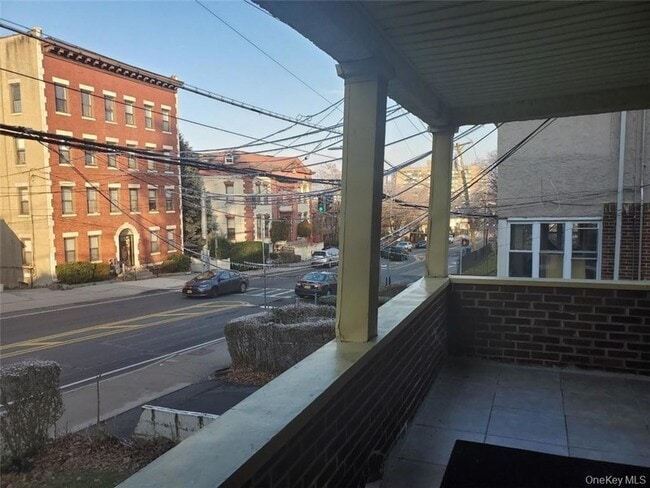 Foto del edificio - 114 Lincoln Ave