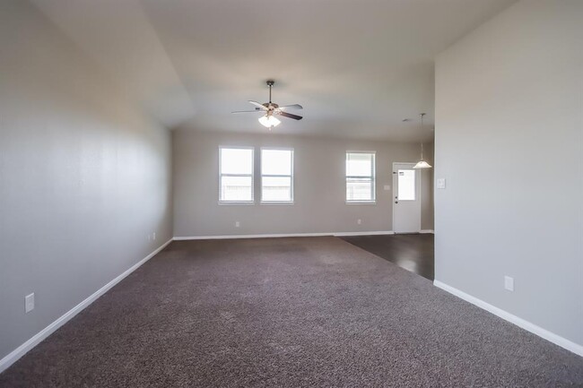 Building Photo - 15817 Roberto Clemente Ct
