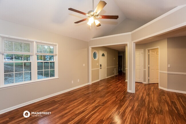 Building Photo - 810 Clearview Ct