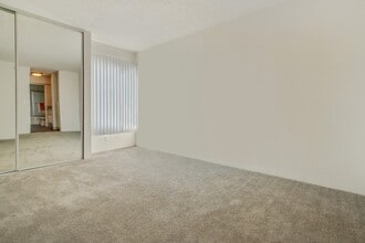 Interior Photo - Zelzah Court