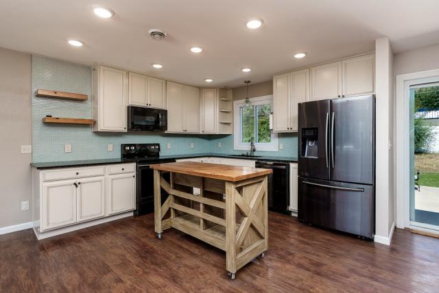 Foto del edificio - 5 bedroom in Billings MT 59102