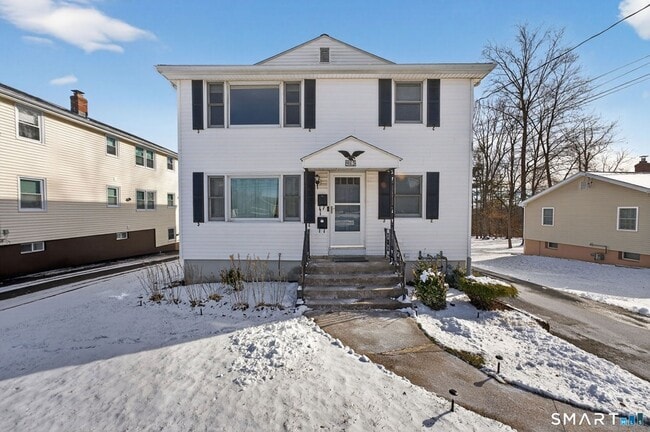 Foto del edificio - 985 Slater Rd