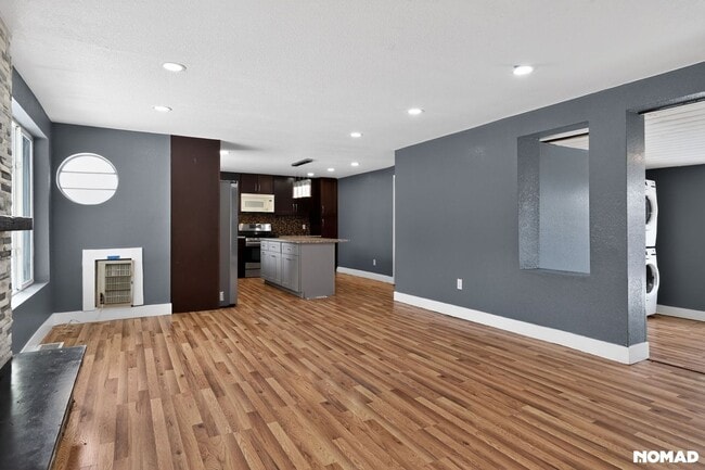 Building Photo - 3839 Reed St