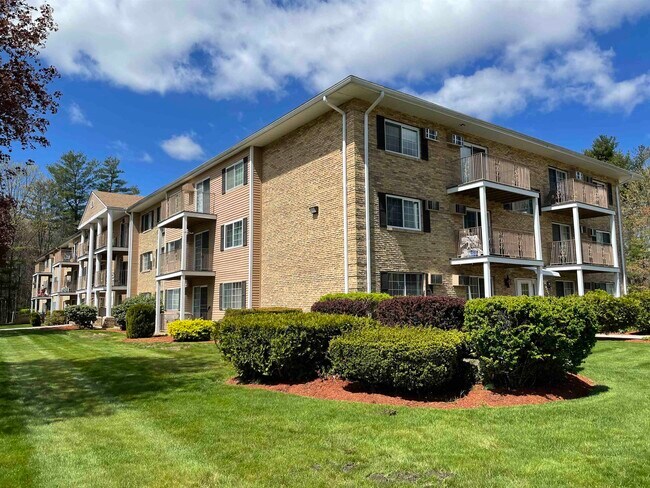 Building Photo - 379 Huse Rd
