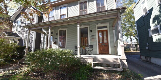 Victorian charm - 1217 Hunter Ave