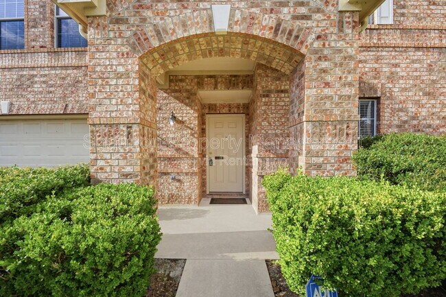 Building Photo - 526 Remington Lodge Ct
