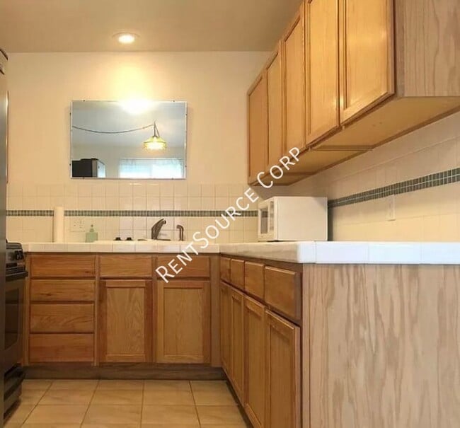 Building Photo - 19214 Avenue Of The Oaks