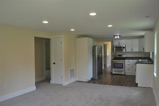 Kitchen - 634 N Adams St