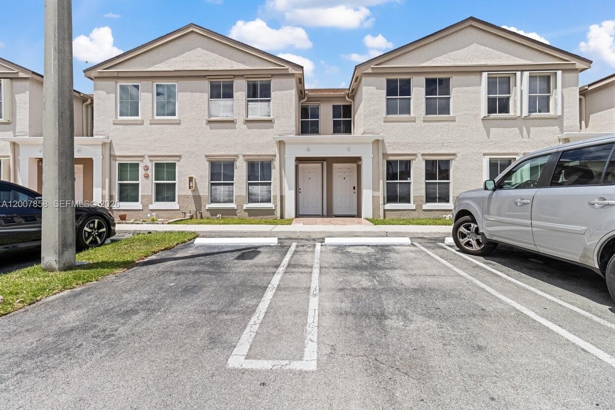 Photo - 9187 Fontainebleau Boulevard, Miami, FL 33172 - 3 BR 2.5 BA townhouse