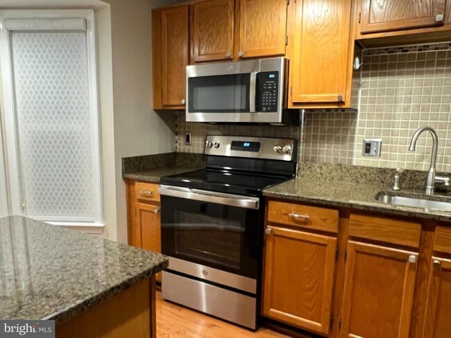 Building Photo - 5803 Norham Dr