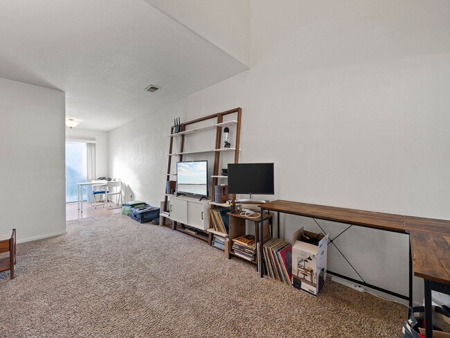 Foto del edificio - Fantastic 3-Bed, 2.5-Bath in Great Norther...