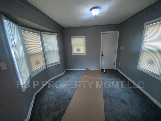 Building Photo - 4396 Neff Ave