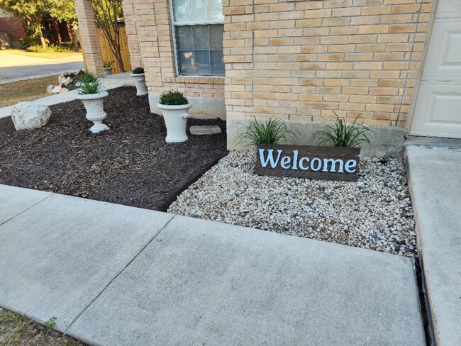 Foto del edificio - 7322 Kingsland Dr