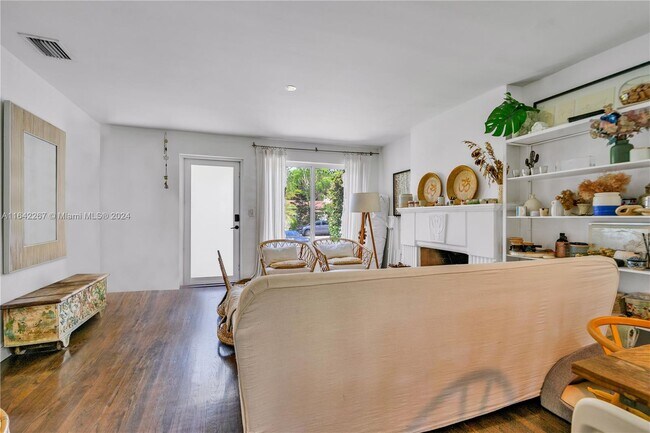 Foto del edificio - 419 SW 30th Rd