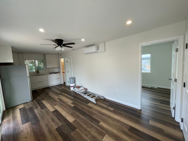Building Photo - 2866