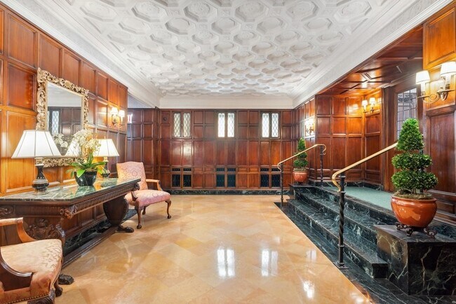 Foto del edificio - 1366 N Dearborn St