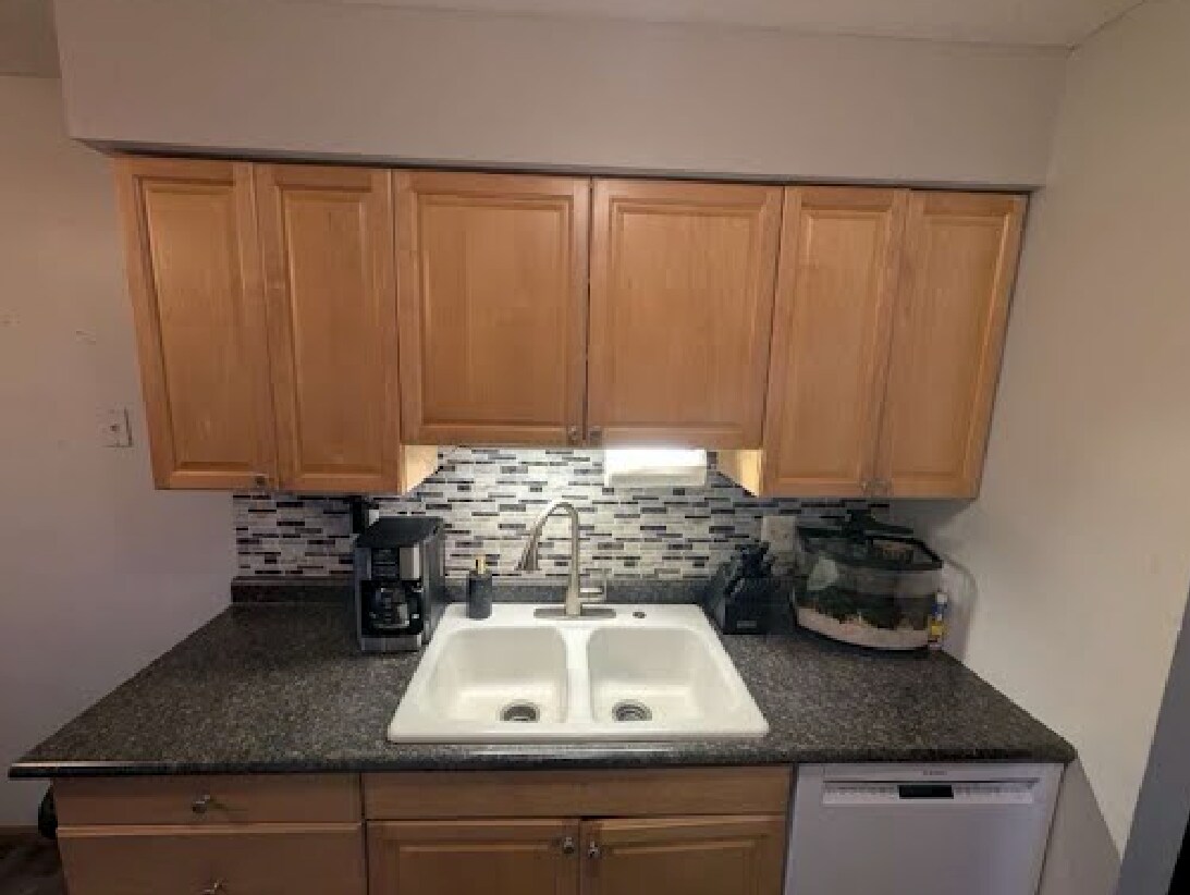 Foto principal - 903 11th Ave S