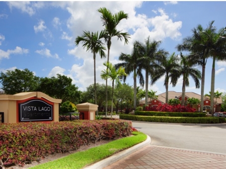 vista lago apartments west palm beach fl