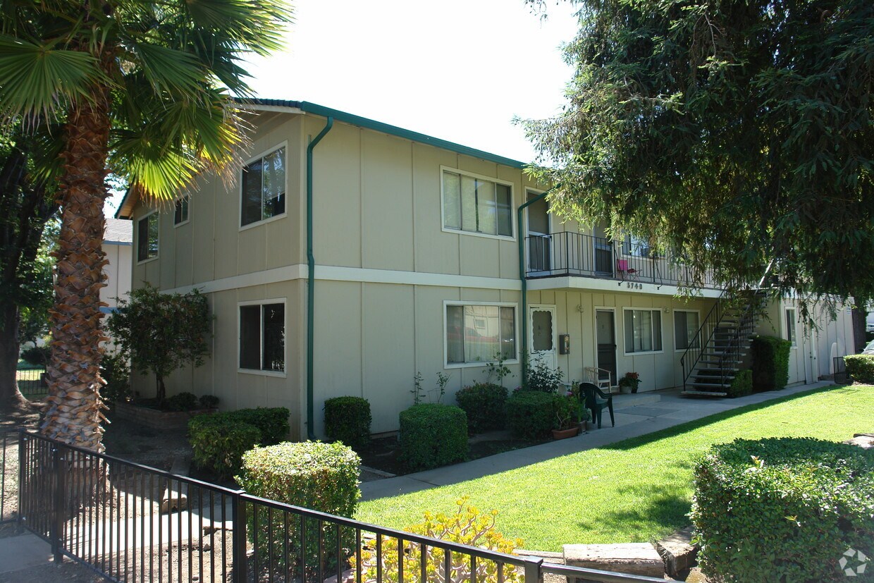 Primary Photo - 5718 Via Monte Dr