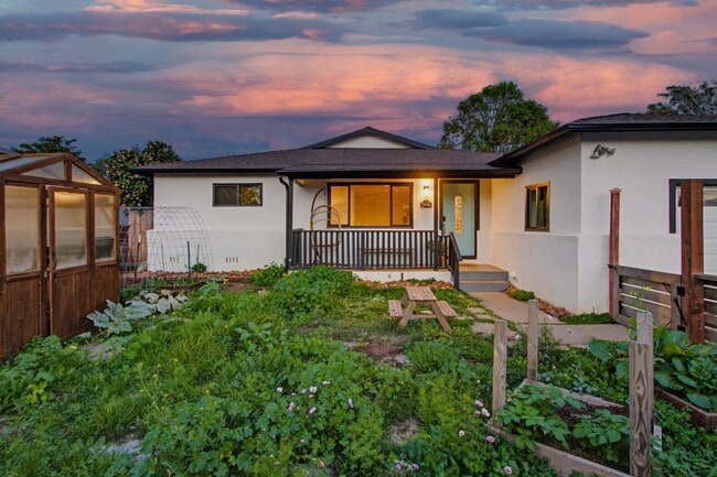 Foto del edificio - 1418 Marshall St